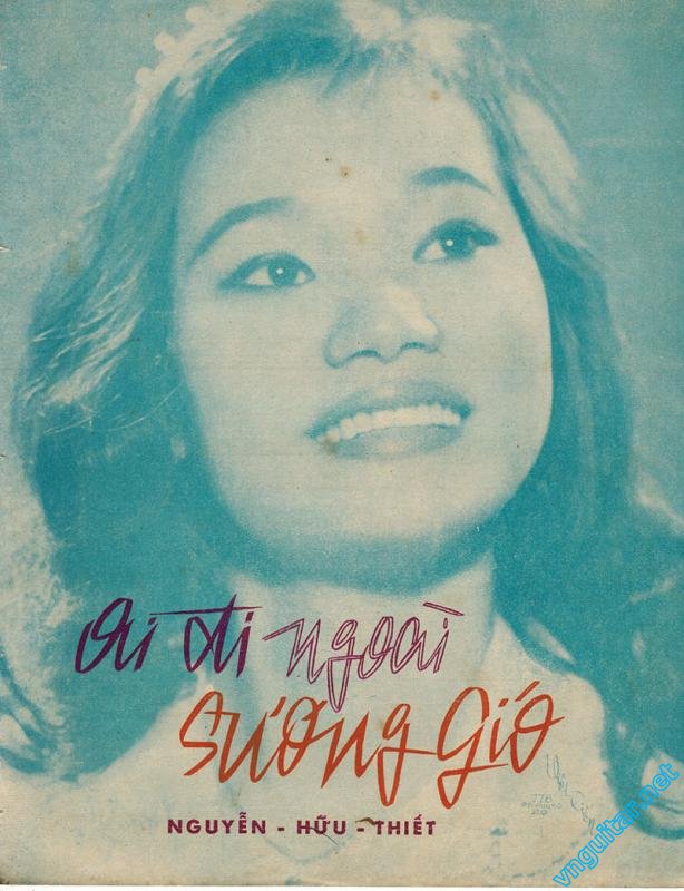 Ai di ngoai suong gio.jpg