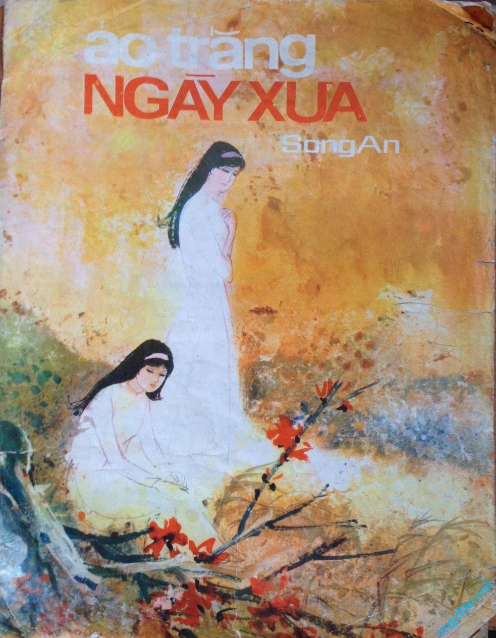 Ao trang ngay xua 1.jpg