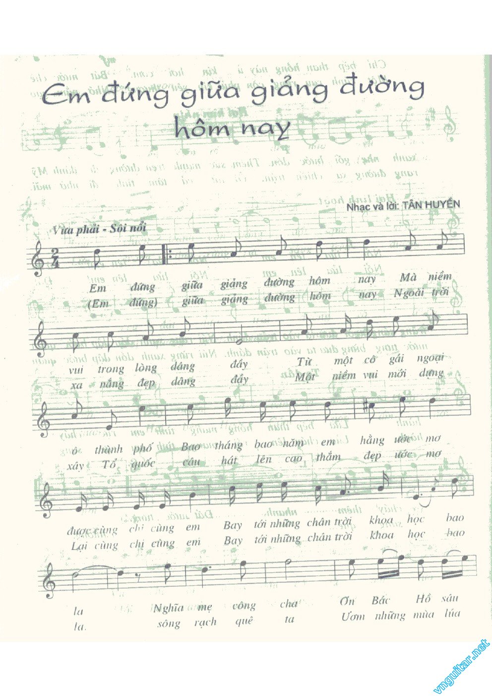 EM DUNG GIUA GIANG DUONG HOM NAY 0001.jpg