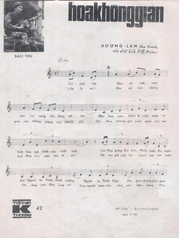 Hoa khong gian (Bao Thu) 1.jpg