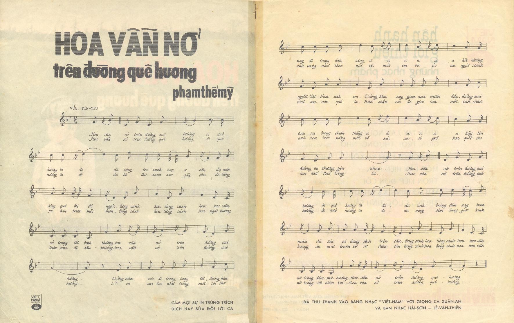 Hoa Van No Tren Duong Que Huong.jpg