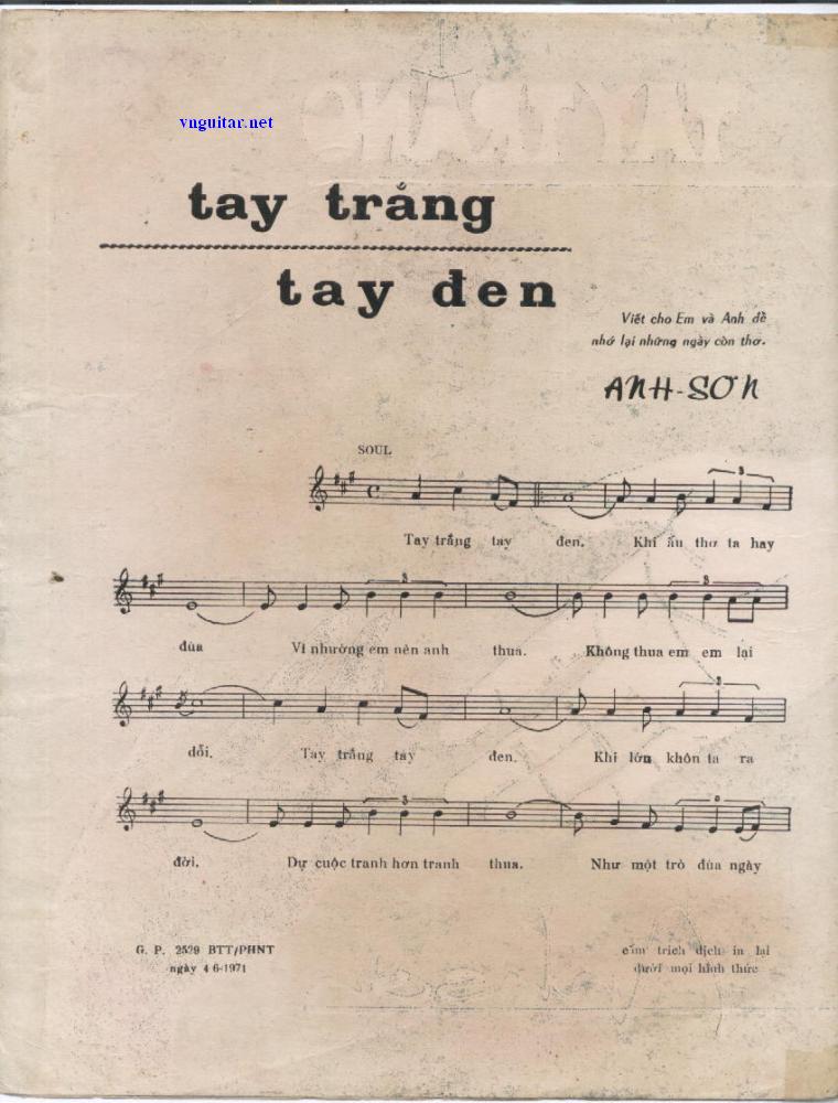 tay trang tay den 1.jpg